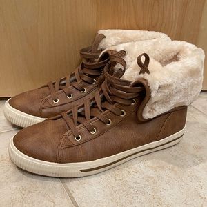 Arizona Jean Faux Fur Shoes